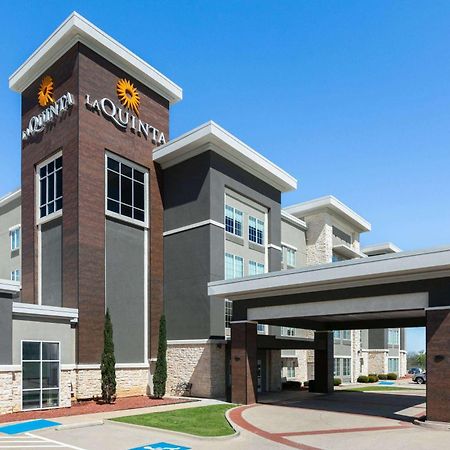 La Quinta Inn & Suites By Wyndham Ft Worth-Burleson Exterior photo